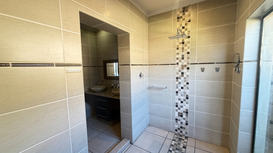4 Bedroom Property for Sale in Viljoenskroon Rural Free State
